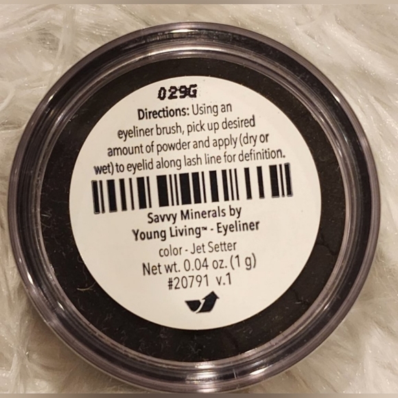 Savvy Minerals by Young Living-Veil Set/ Bundle of 8 items - Picture 11 of 13